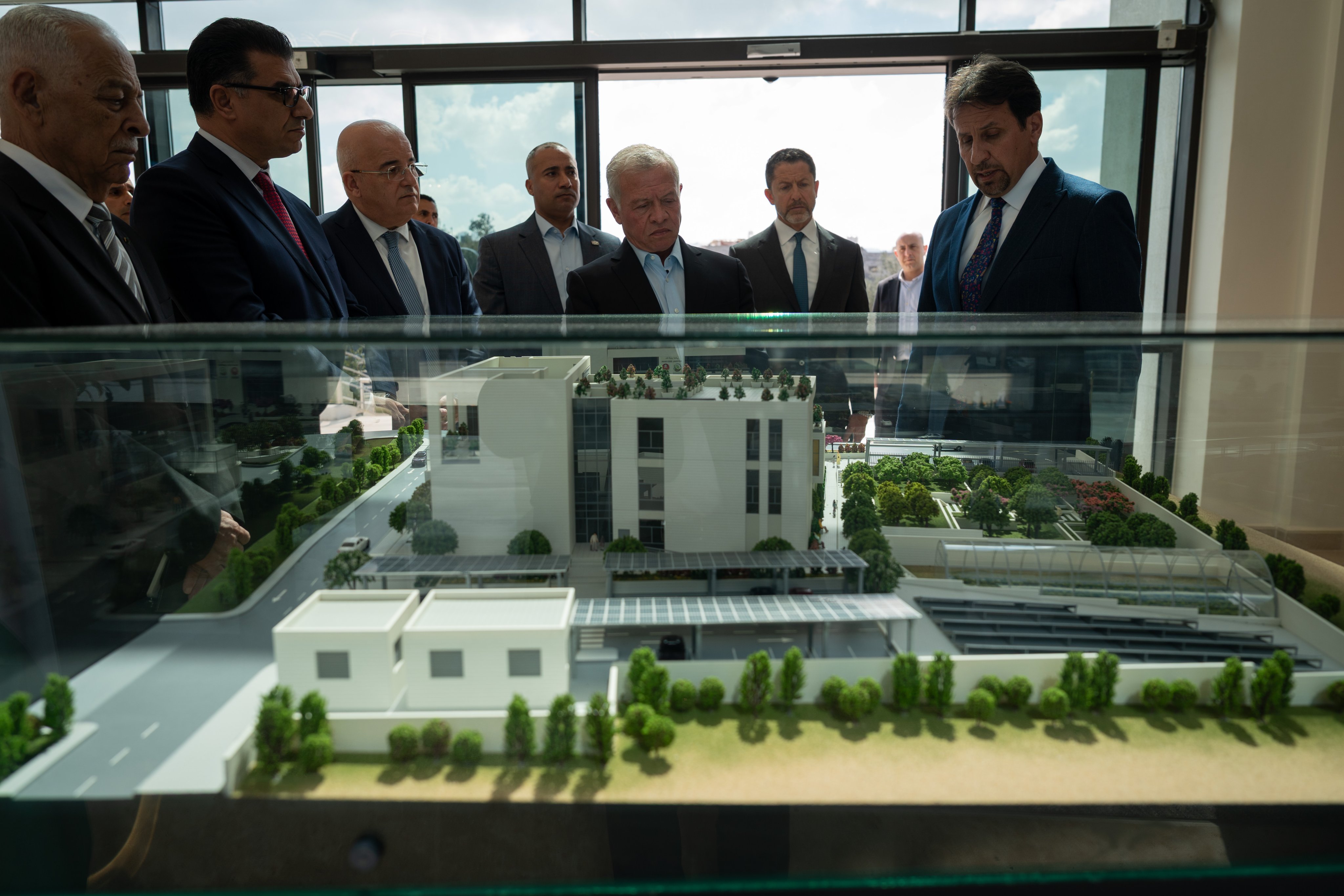 Madar Al-Saa Images 0.21936458641323298