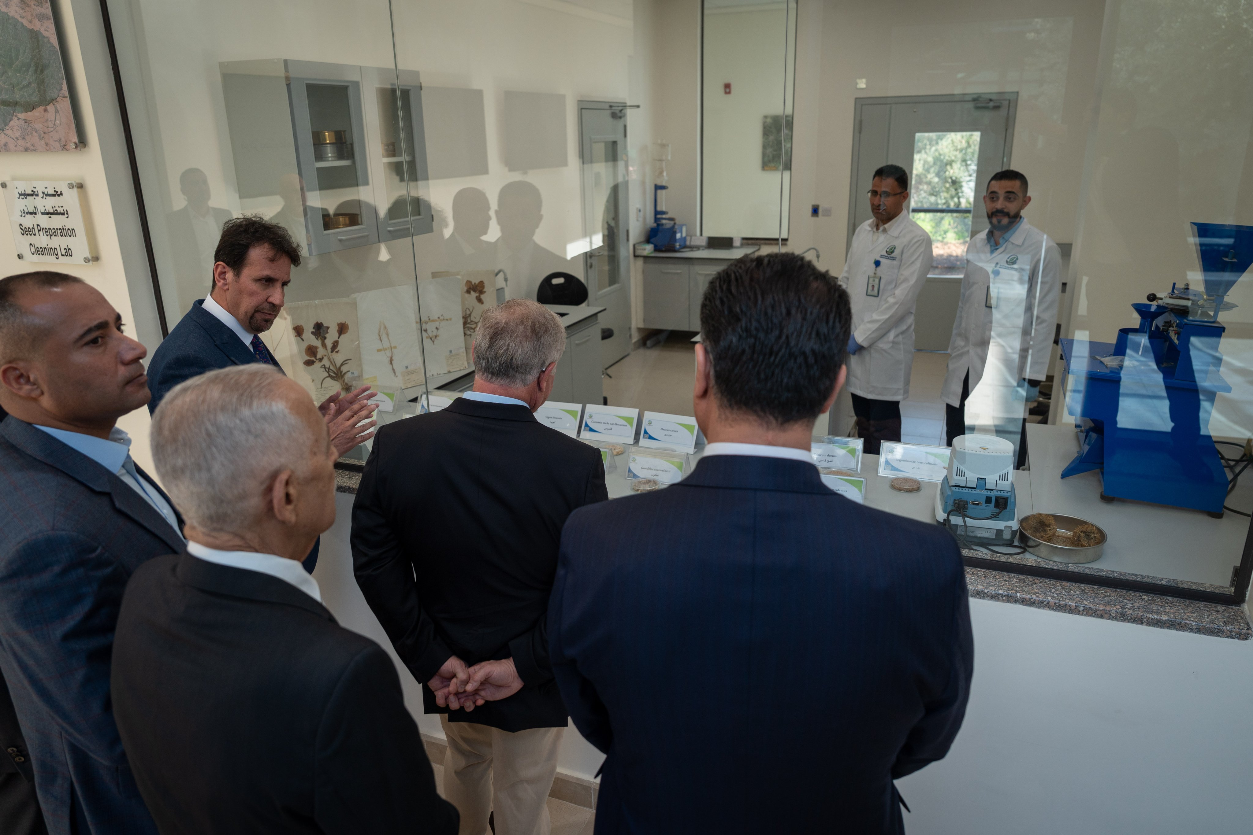 Madar Al-Saa Images 0.5857995638479803