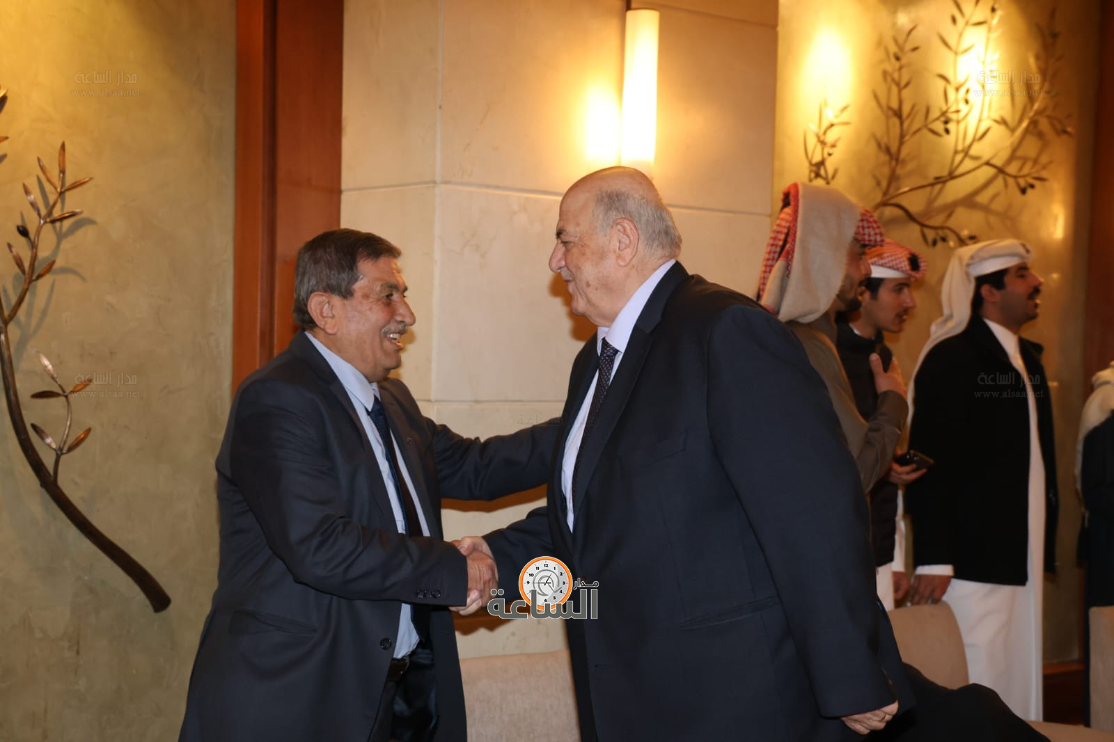 Madar Al-Saa Images 0.1992934322887232