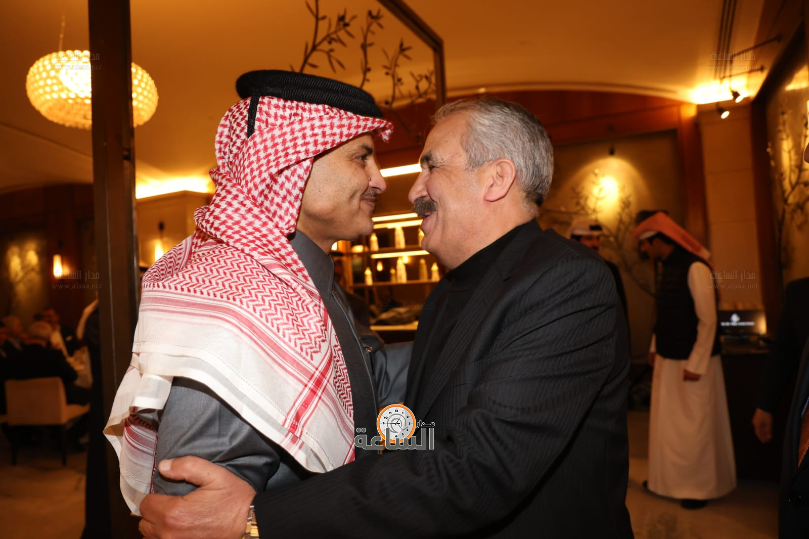 Madar Al-Saa Images 0.018799936133317763