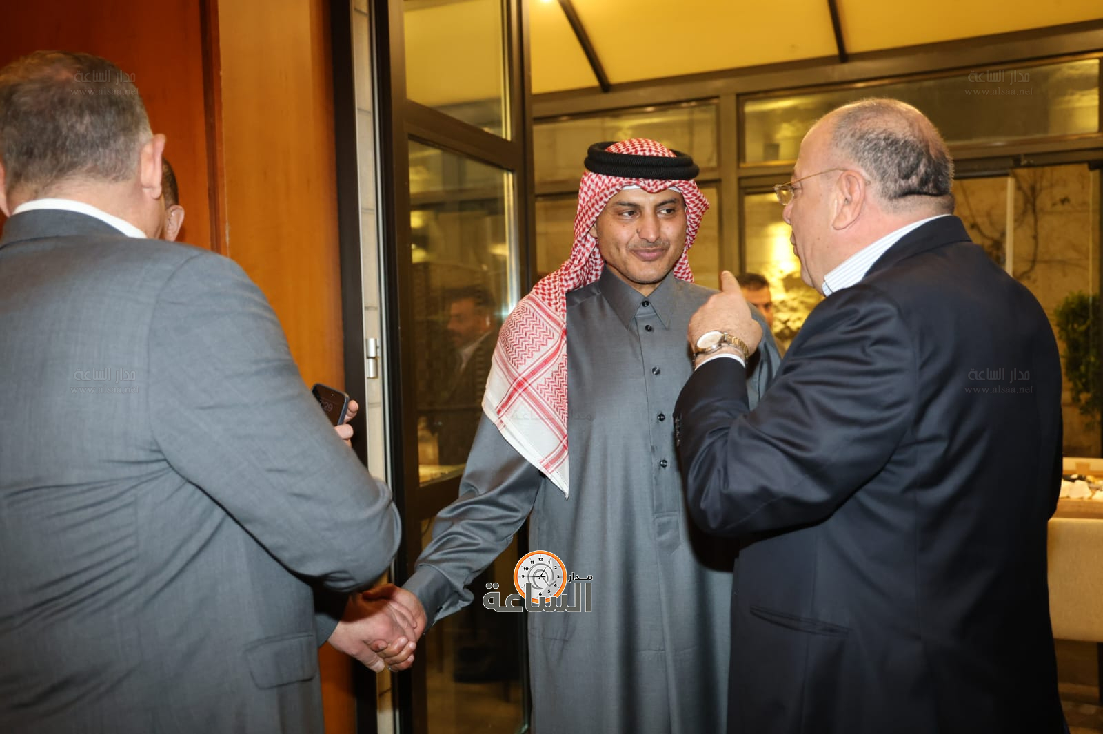 Madar Al-Saa Images 0.37412340701817937