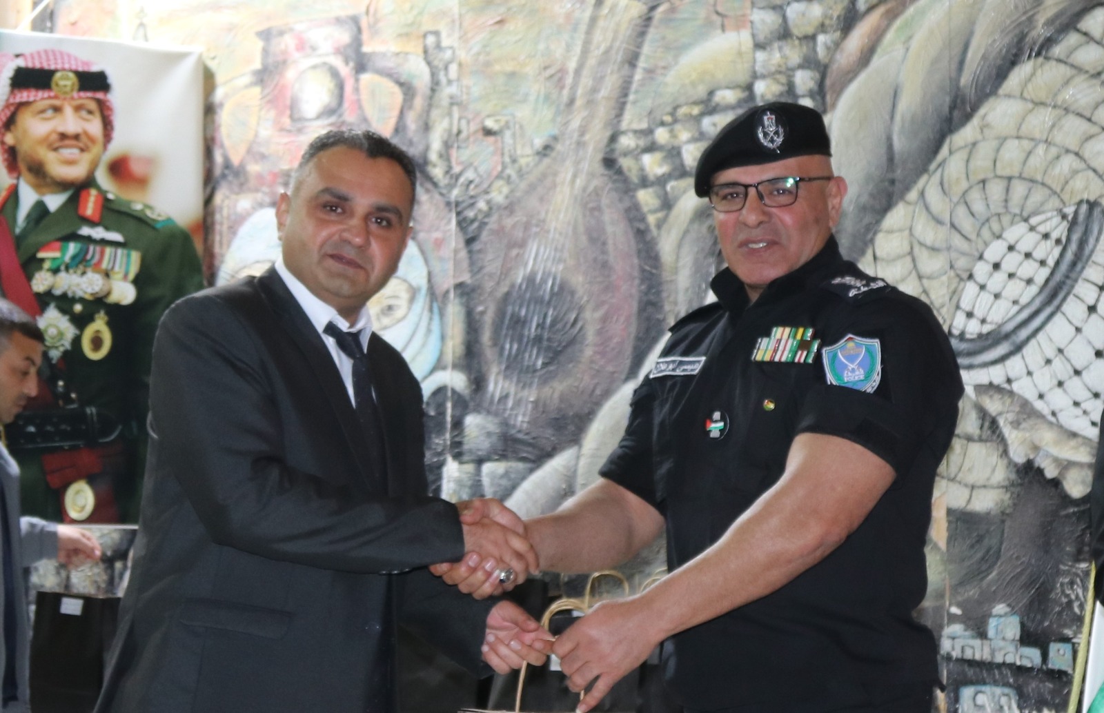 Madar Al-Saa Images 0.6460754193162204