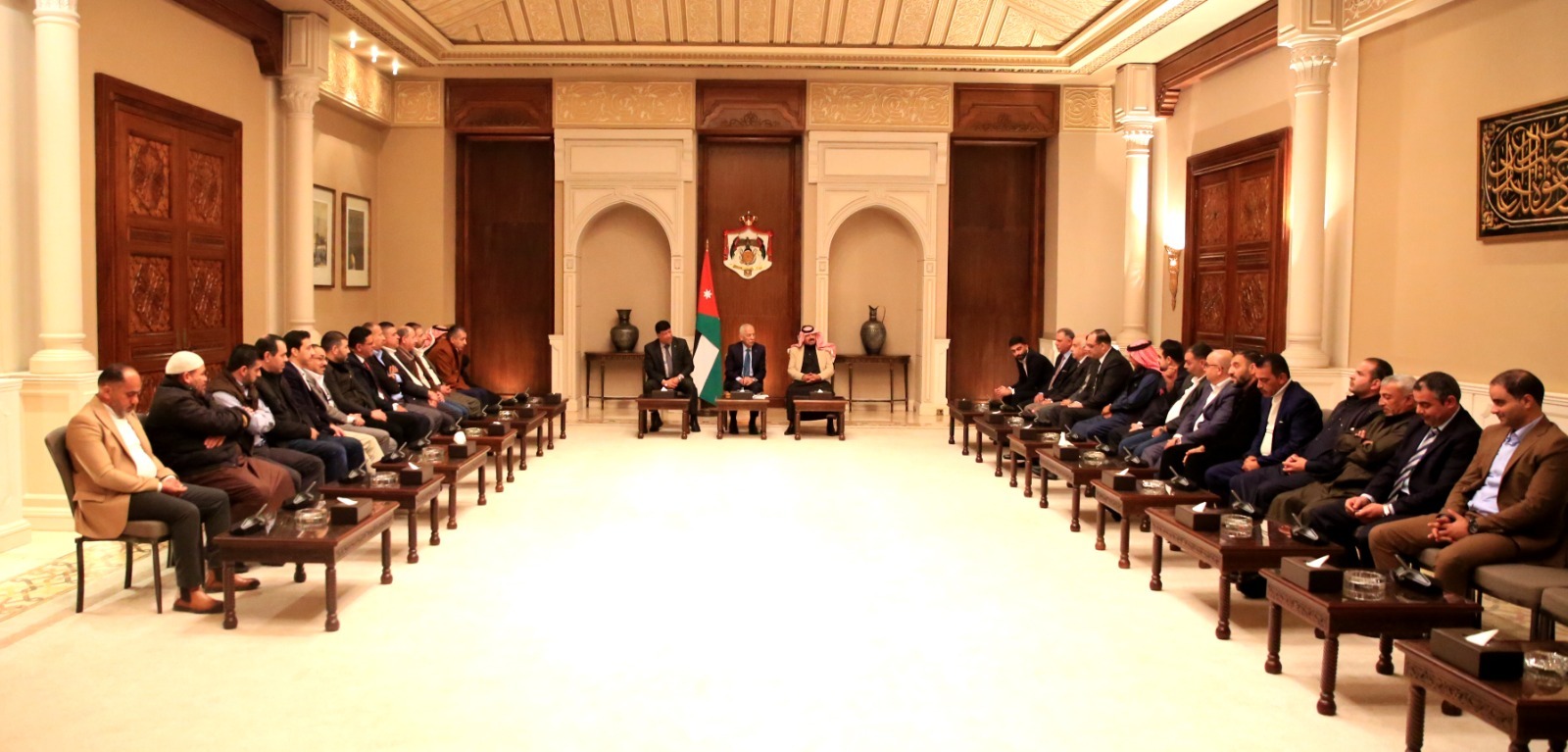 Madar Al-Saa Images 0.36431486602503216