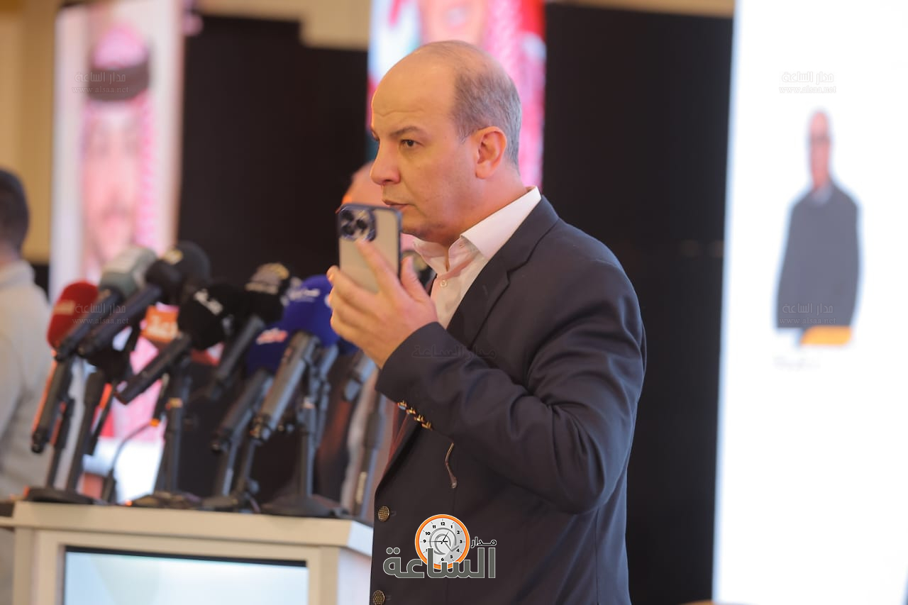 Madar Al-Saa Images 0.41135350218869604