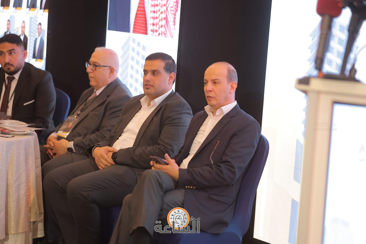 Madar Al-Saa Images 0.29350499137881947