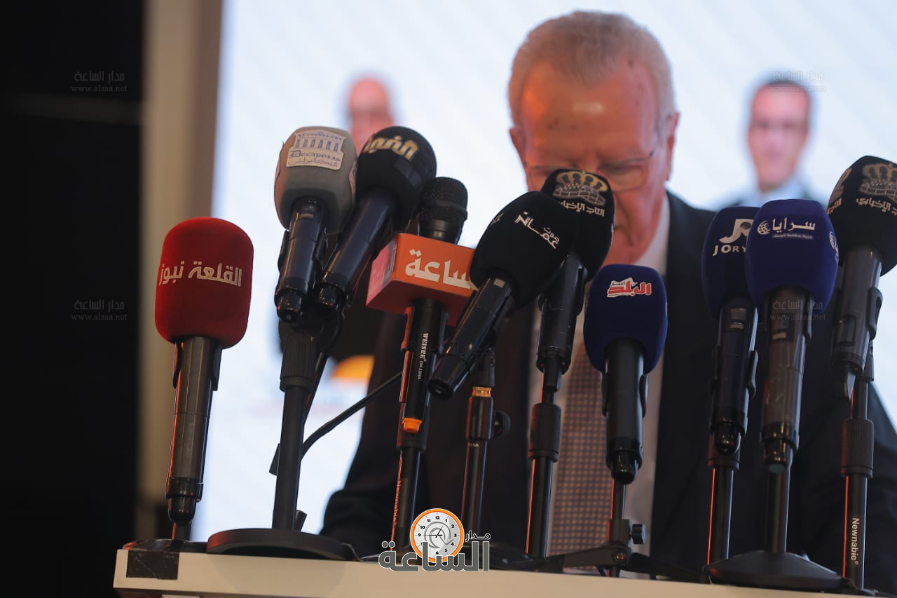 Madar Al-Saa Images 0.2551312732983384