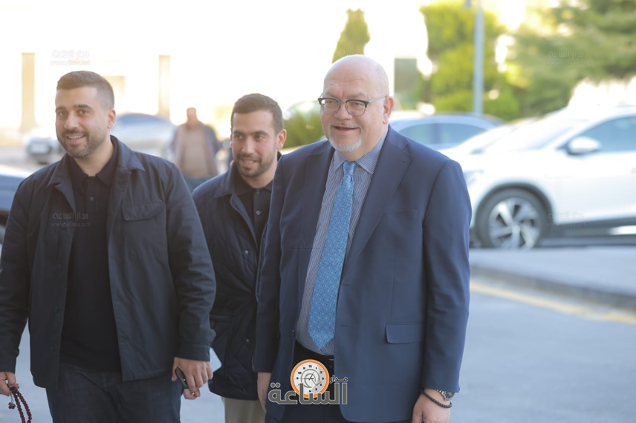 Madar Al-Saa Images 0.7010103499017994