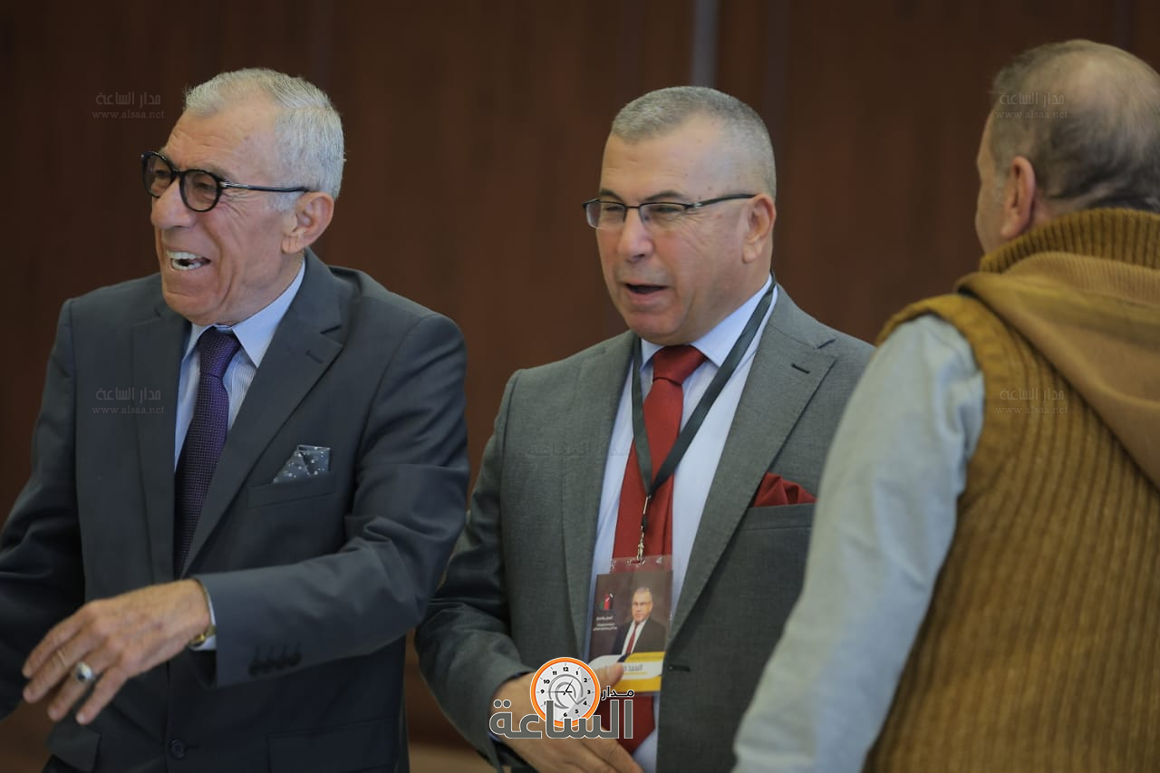 Madar Al-Saa Images 0.44104963095360405