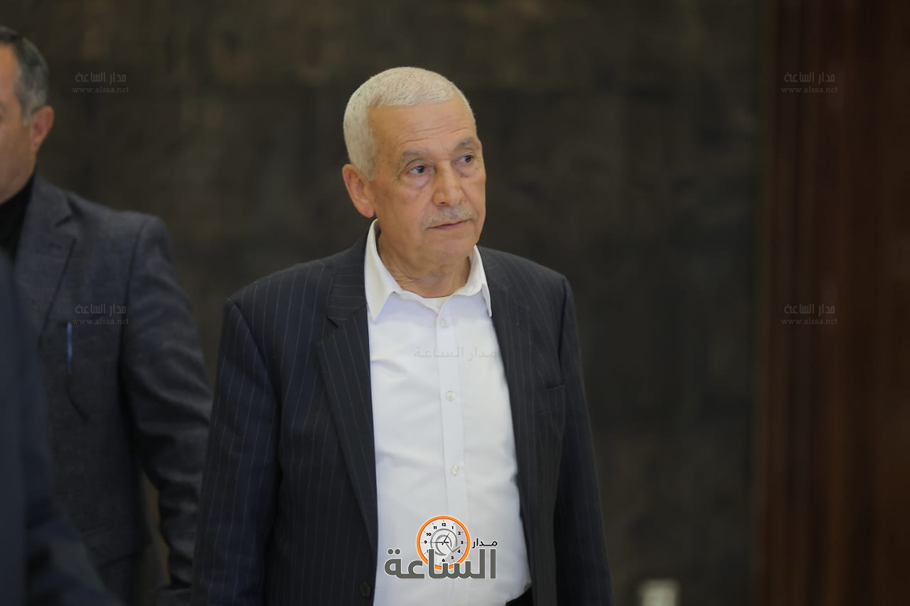 Madar Al-Saa Images 0.8005076853505706