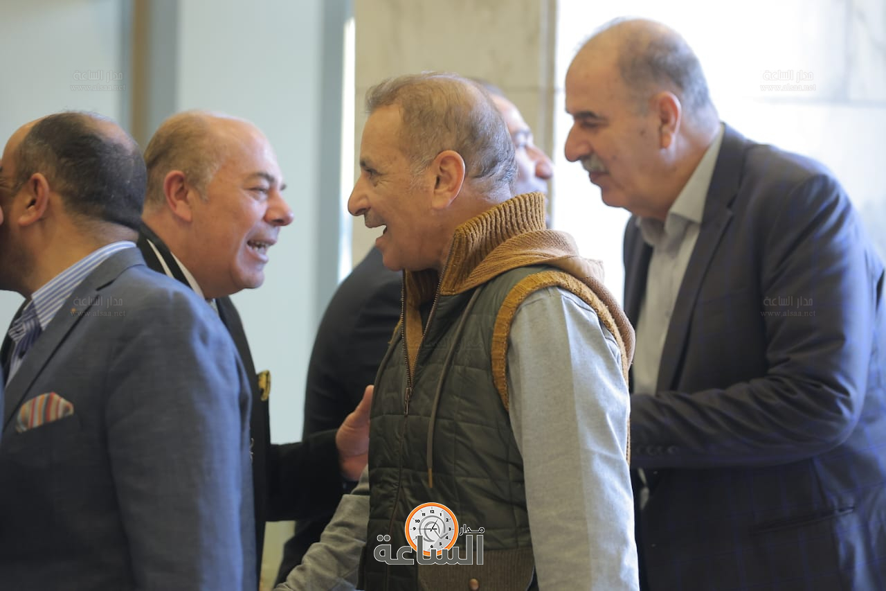 Madar Al-Saa Images 0.04243069172359415