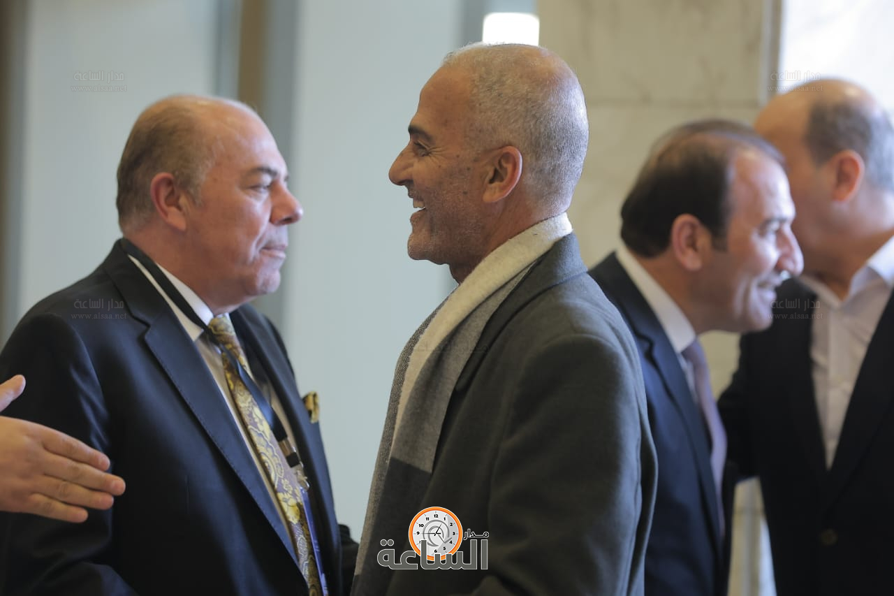 Madar Al-Saa Images 0.1253766160789116