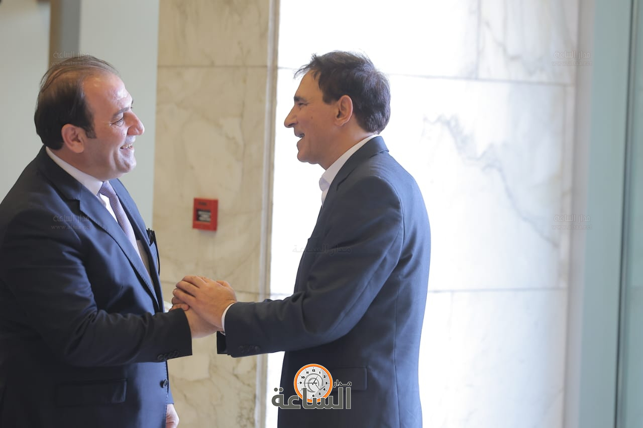 Madar Al-Saa Images 0.5189245854325875