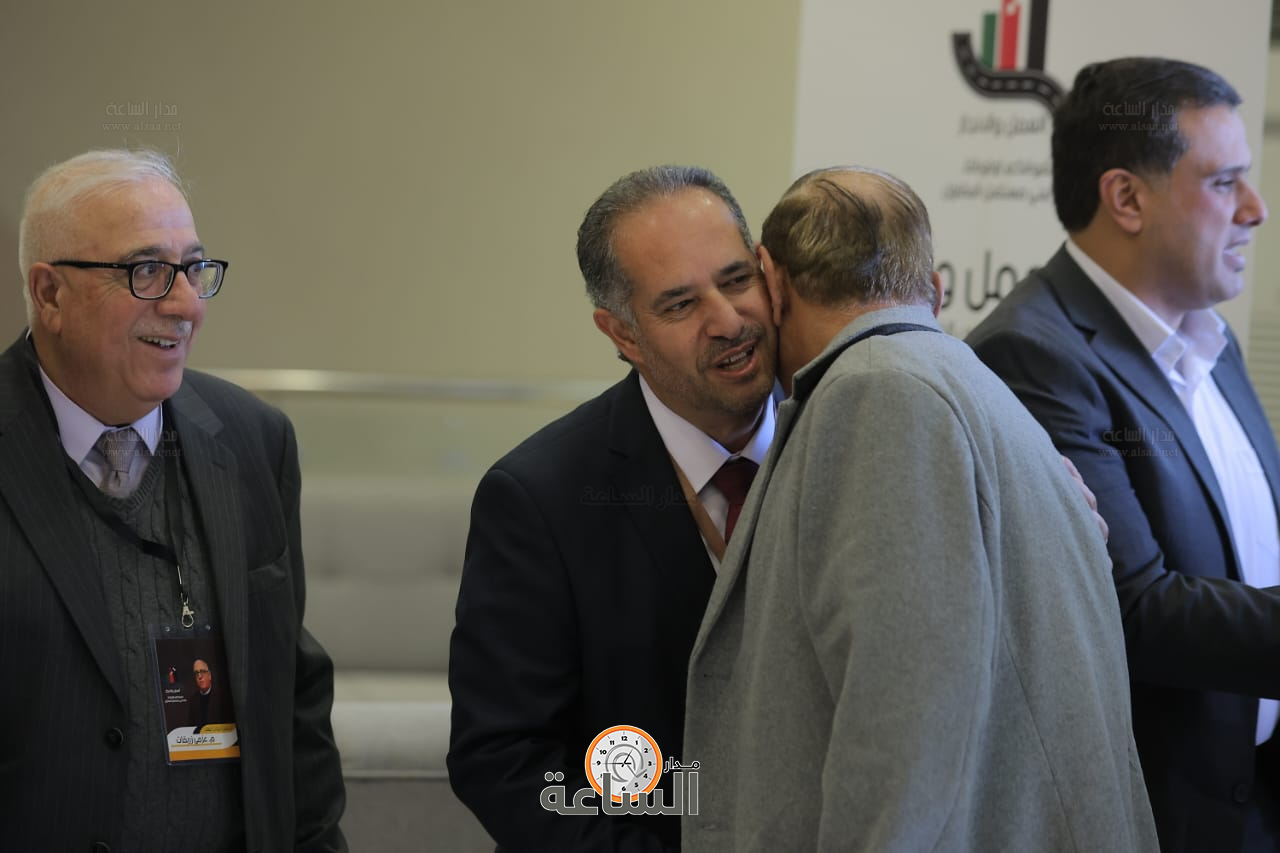 Madar Al-Saa Images 0.5162383524901408