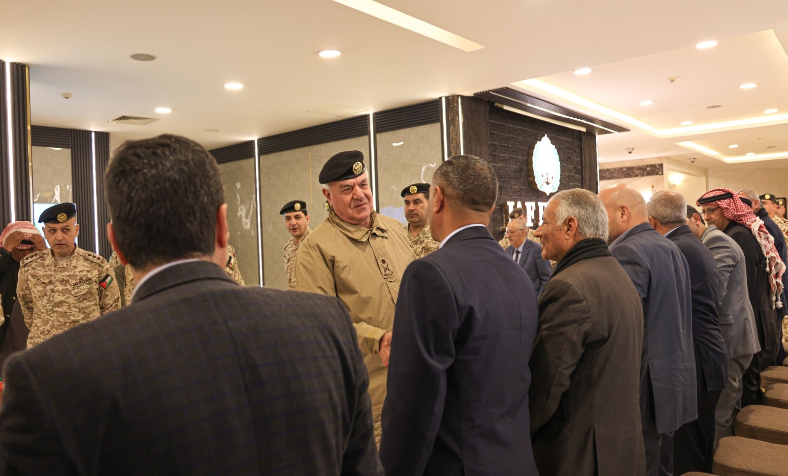 Madar Al-Saa Images 0.598566677458549