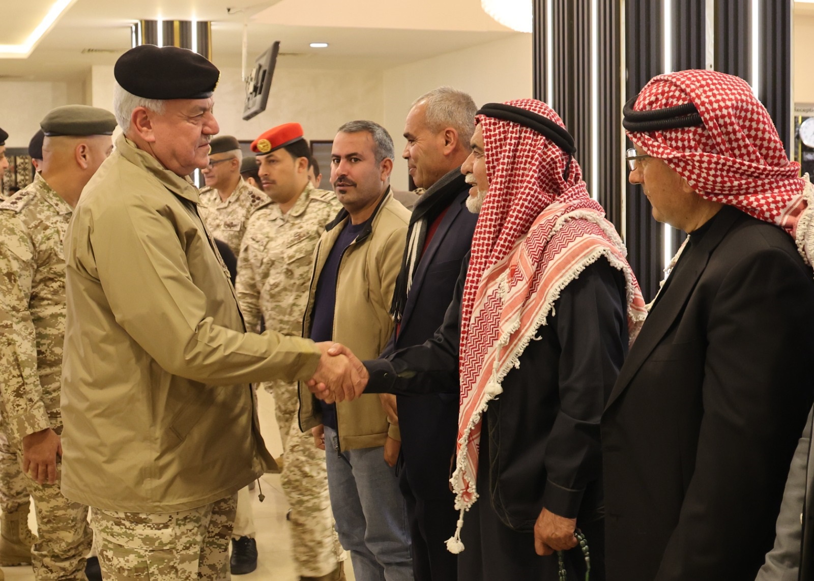 Madar Al-Saa Images 0.3178357391530773