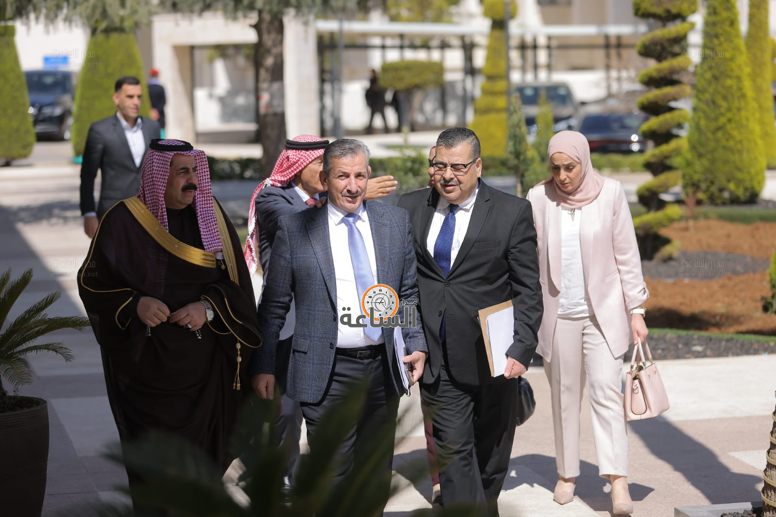 Madar Al-Saa Images 0.4494525224784136