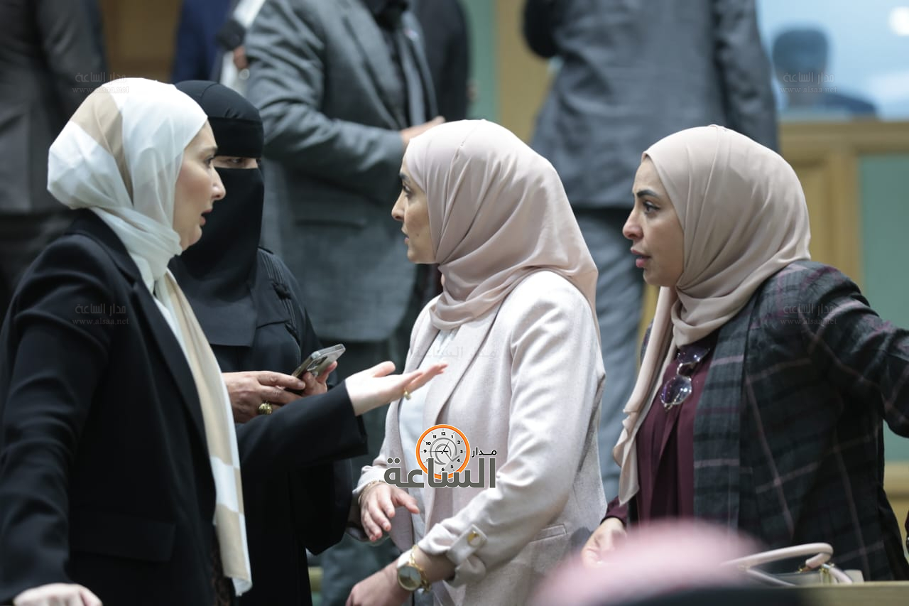 Madar Al-Saa Images 0.4128964955898735