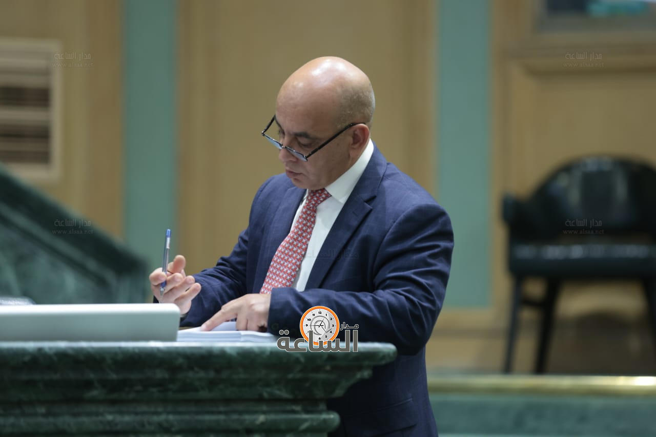 Madar Al-Saa Images 0.567336570424541