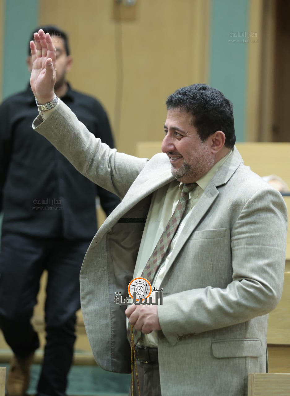 Madar Al-Saa Images 0.9960129635552066