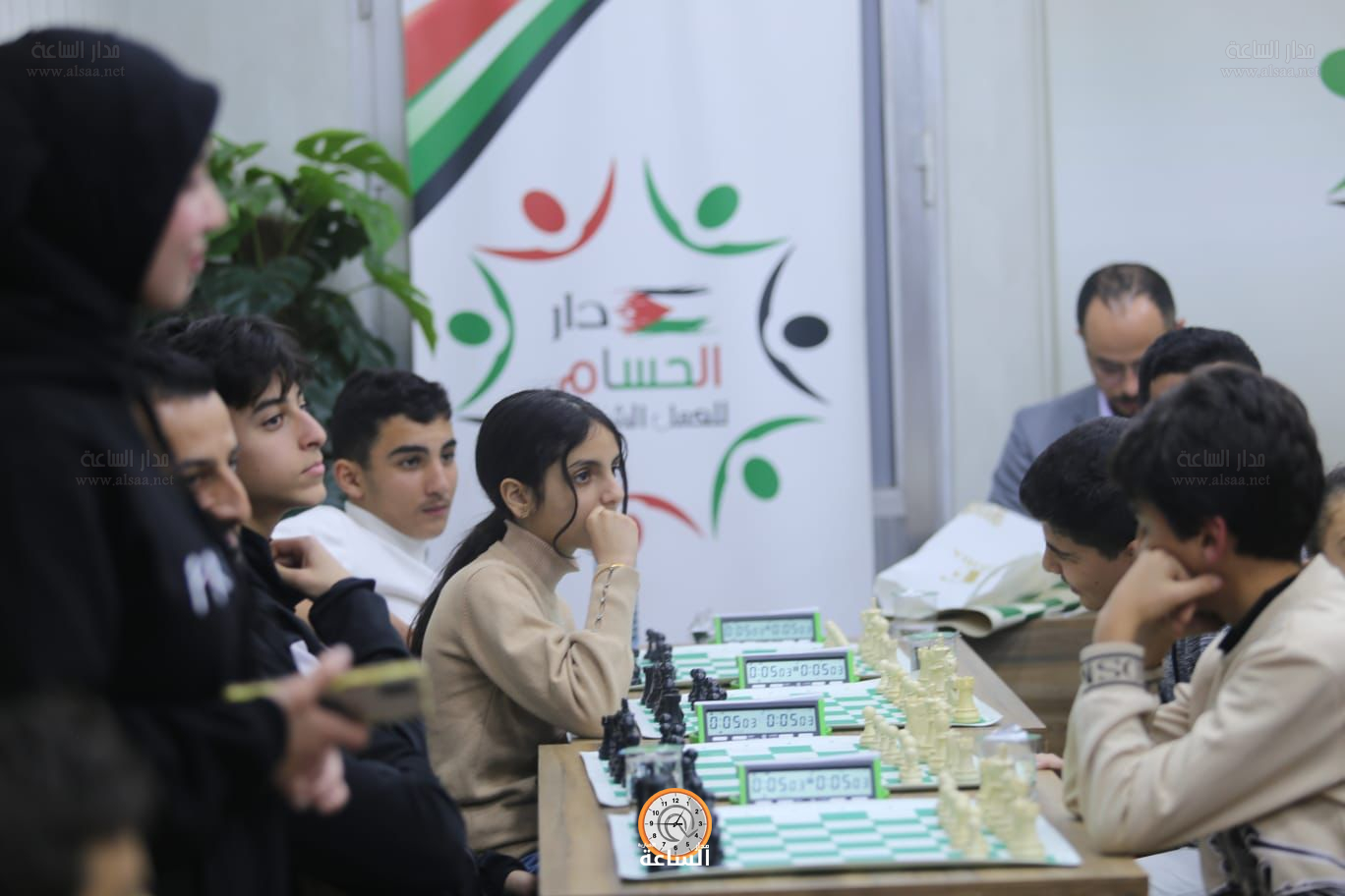 Madar Al-Saa Images 0.785812212656058