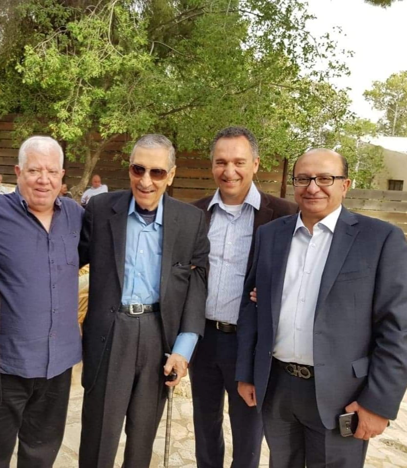 Madar Al-Saa Images 0.7340833796055146