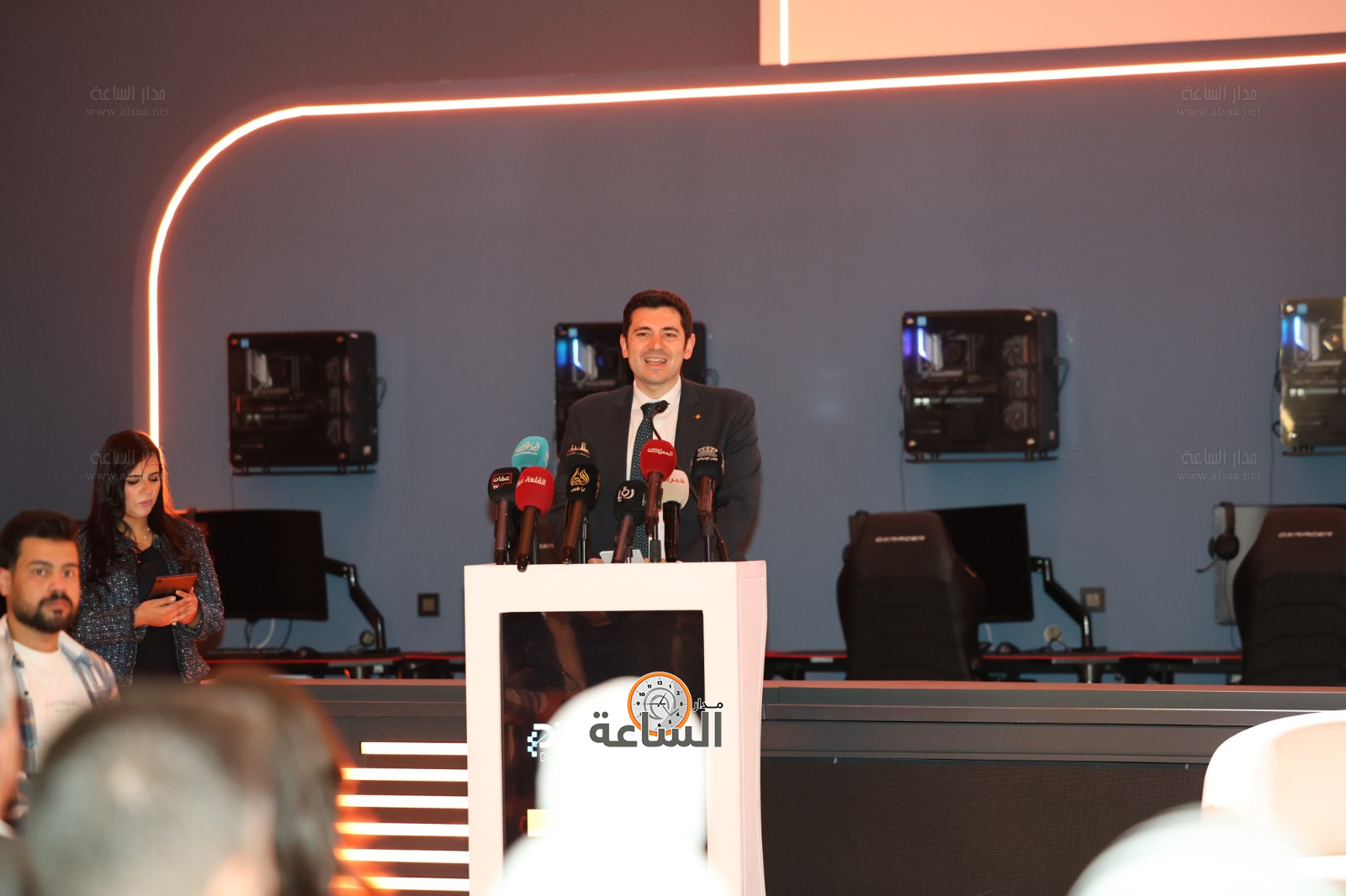 Madar Al-Saa Images 0.675720458335656