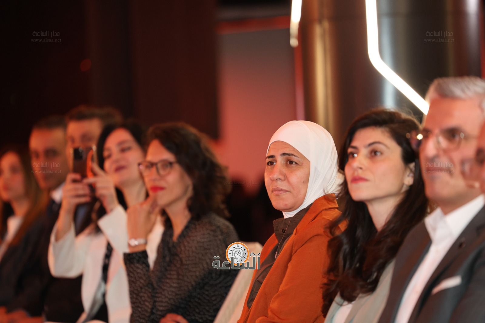 Madar Al-Saa Images 0.4219365637732033