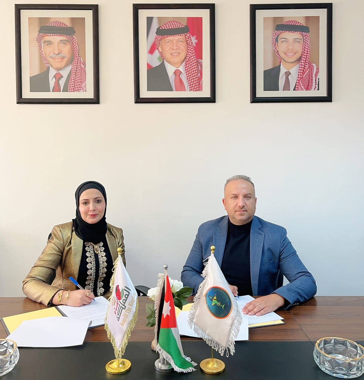 Madar Al-Saa Images 0.18380008485517108