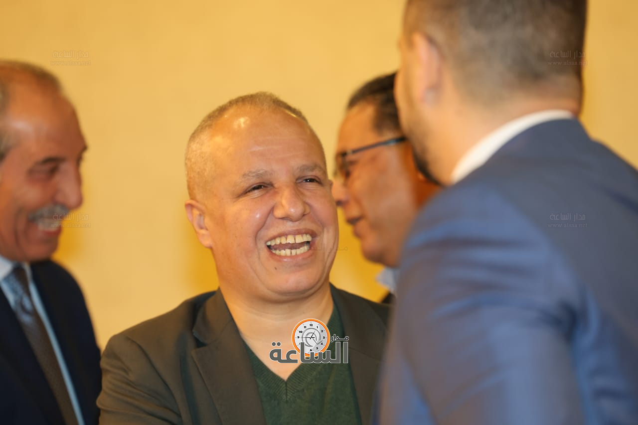 Madar Al-Saa Images 0.5031836461633321