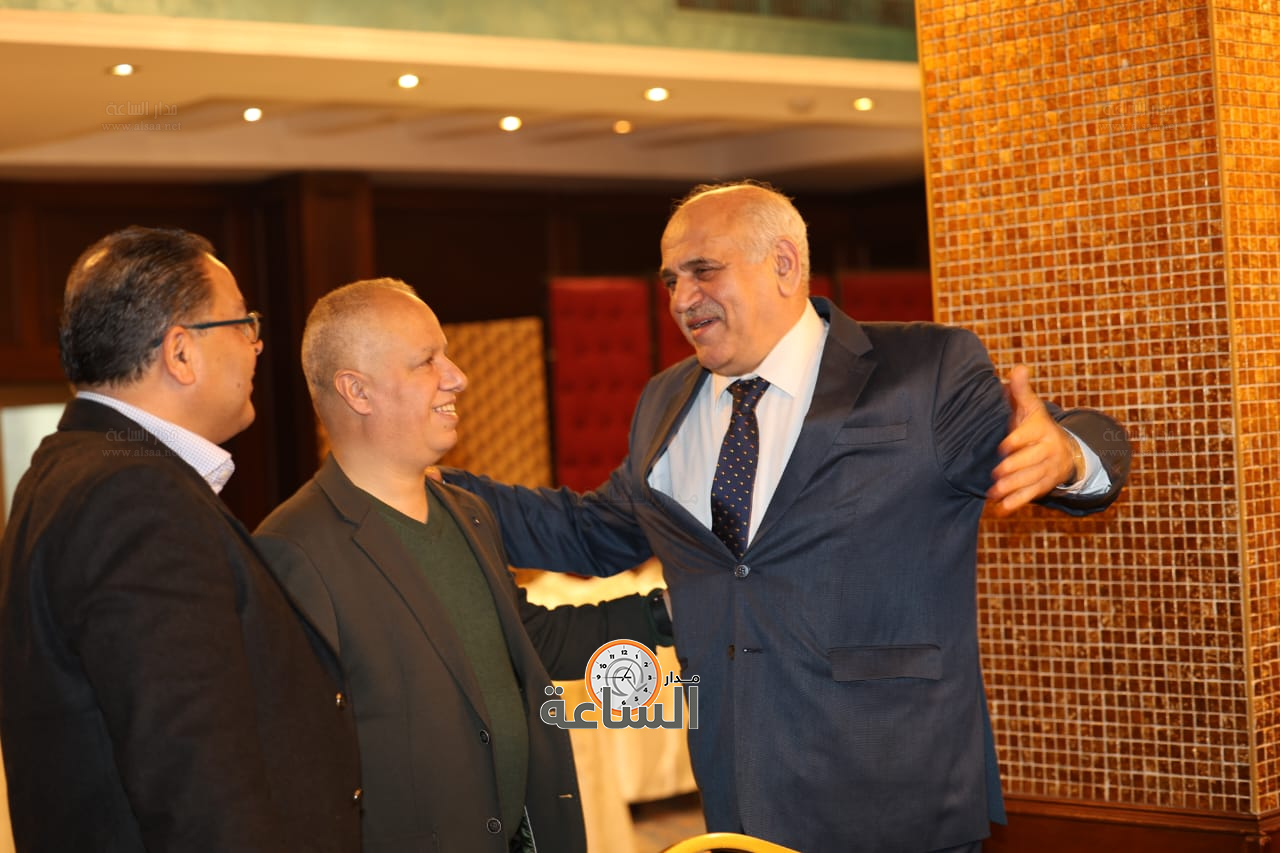 Madar Al-Saa Images 0.15119989215257834