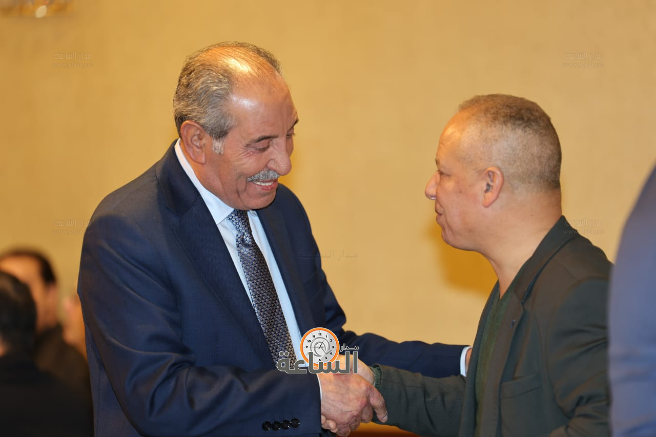 Madar Al-Saa Images 0.5169796188298226