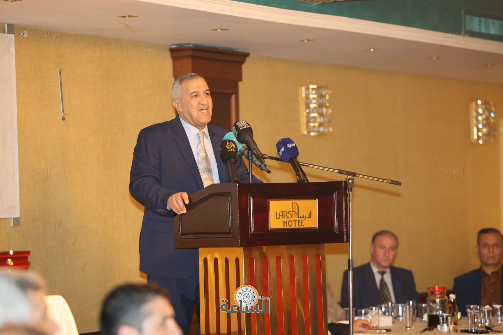 Madar Al-Saa Images 0.5793612364131338