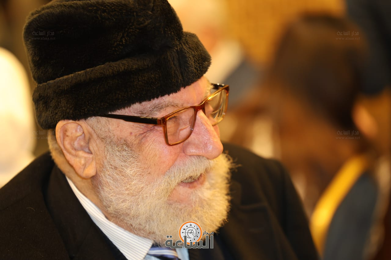 Madar Al-Saa Images 0.431222259757323