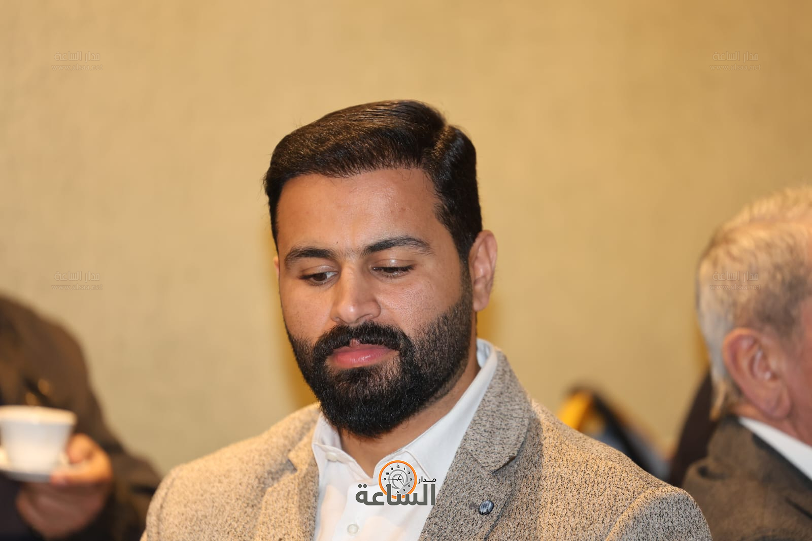 Madar Al-Saa Images 0.16479619291068892