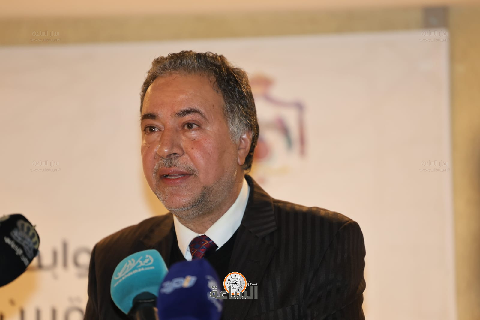 Madar Al-Saa Images 0.26288094983168175