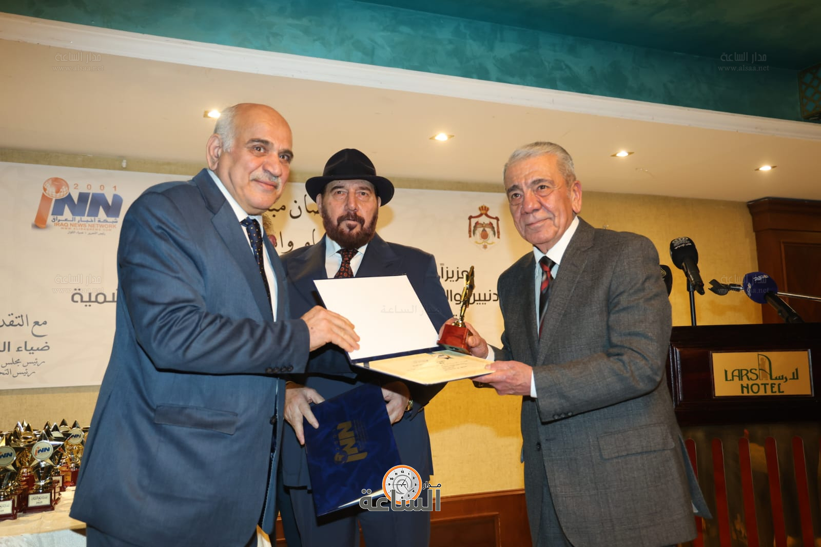 Madar Al-Saa Images 0.568774726941063