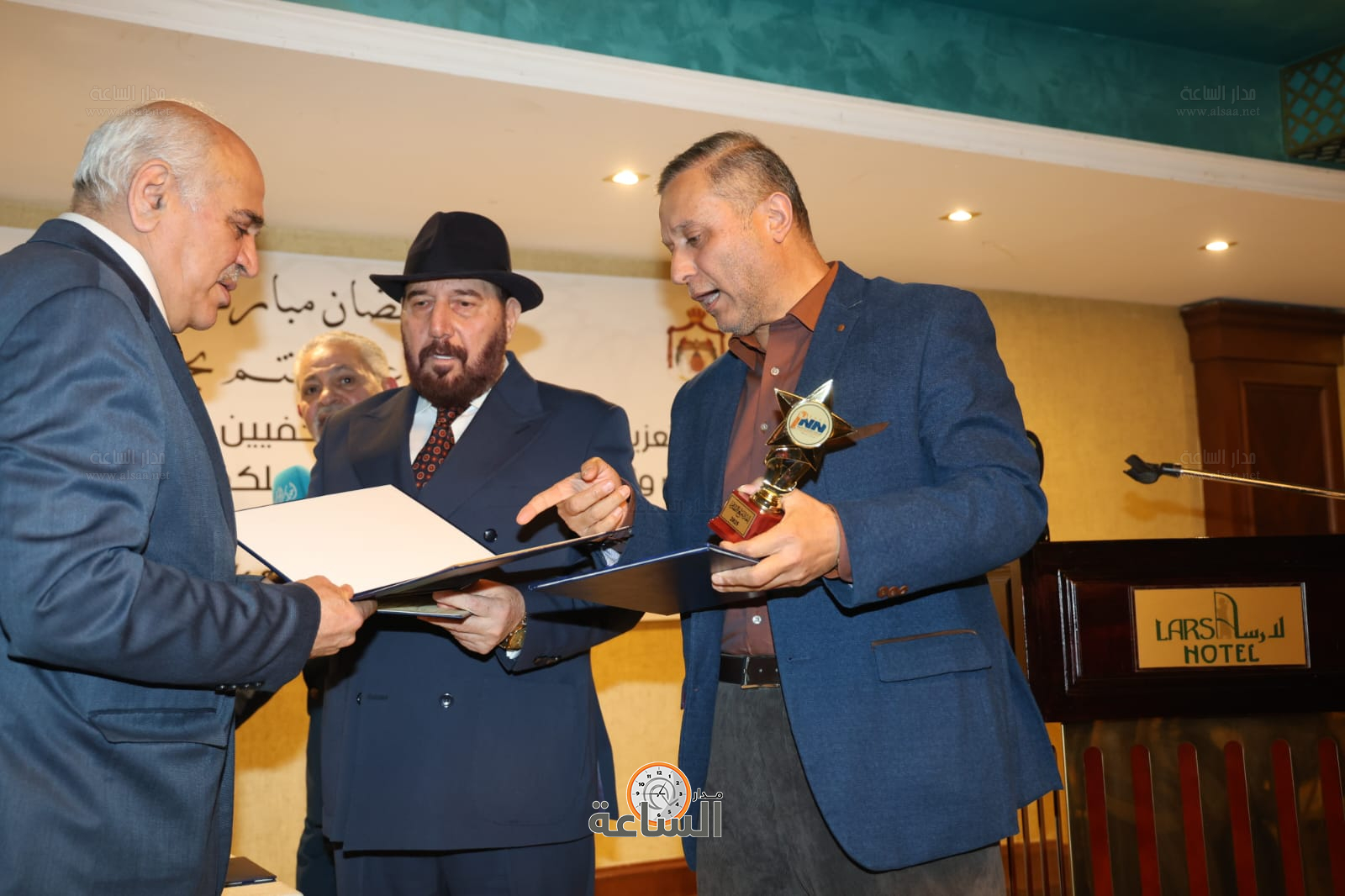 Madar Al-Saa Images 0.9308792761491309