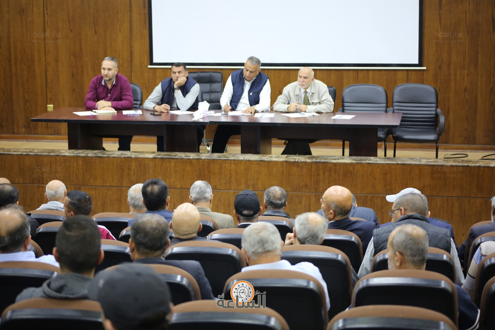 Madar Al-Saa Images 0.7045167666047245