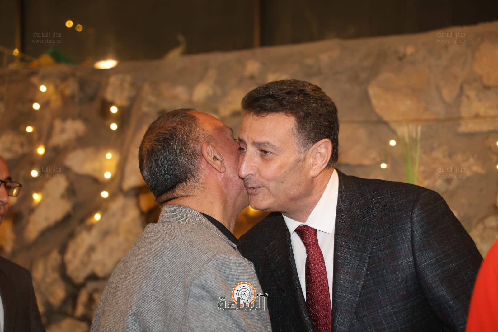 Madar Al-Saa Images 0.6053655452863769