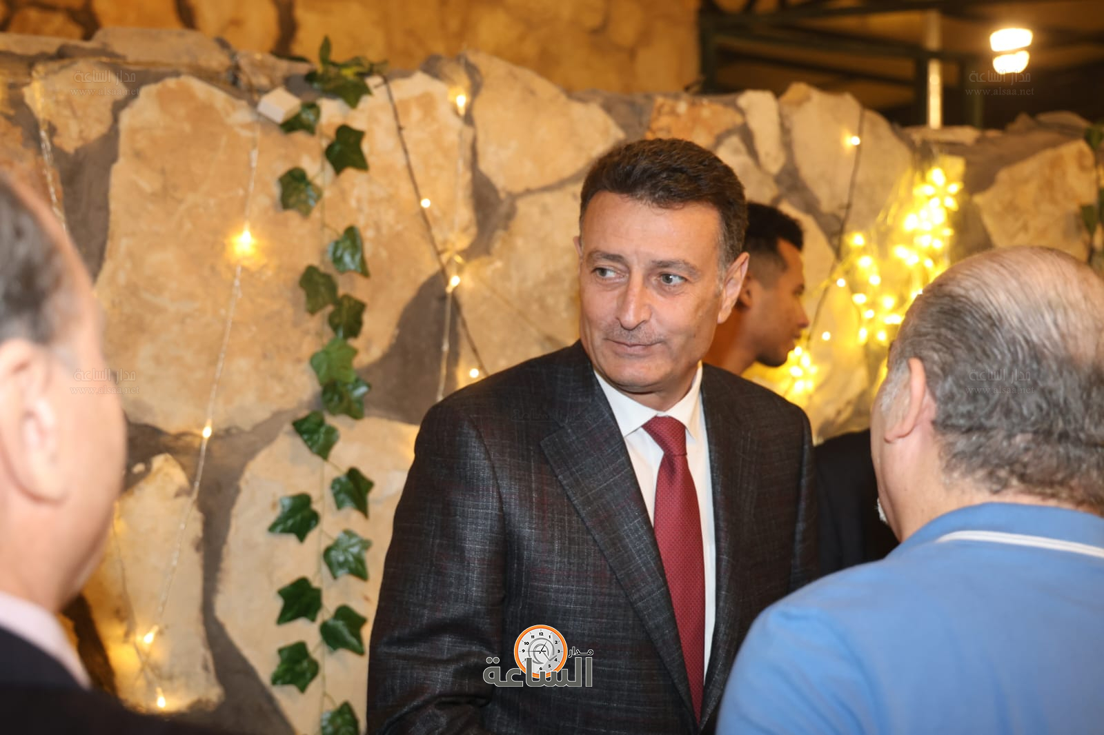 Madar Al-Saa Images 0.8963683238327136