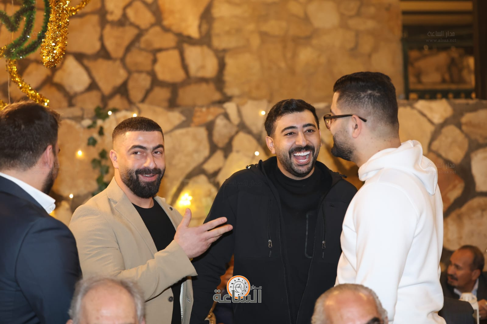 Madar Al-Saa Images 0.8987619365666846