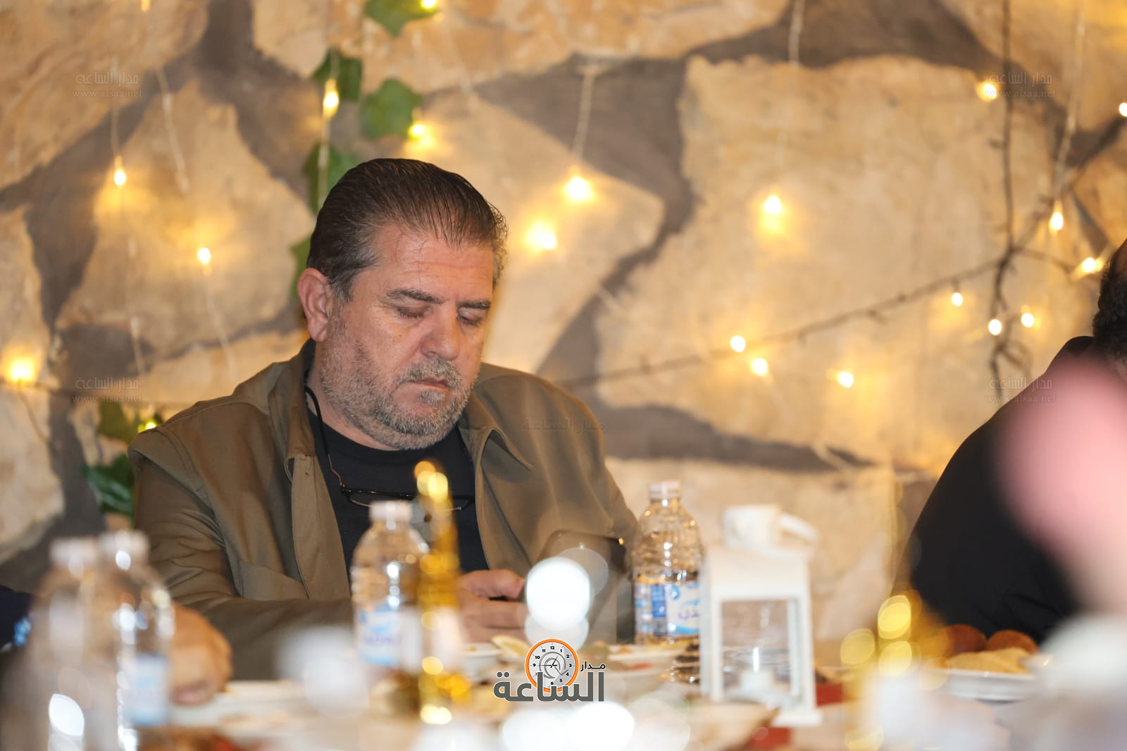 Madar Al-Saa Images 0.6204081456489035