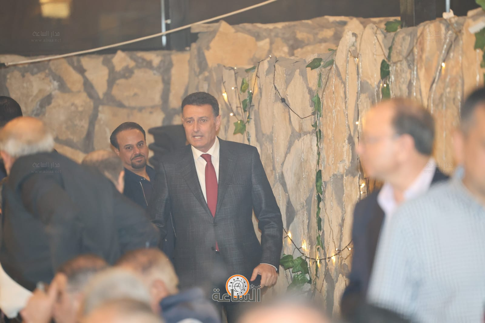 Madar Al-Saa Images 0.07085095383037987