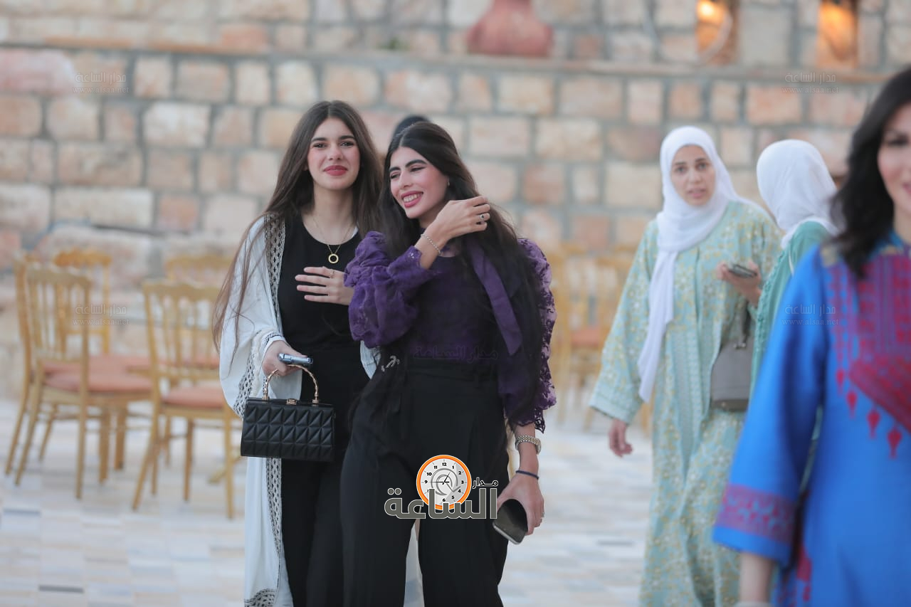 Madar Al-Saa Images 0.33752519348035337