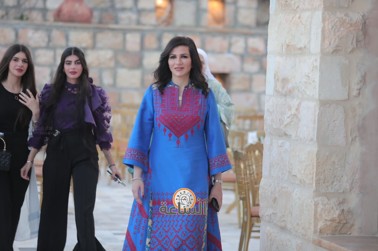 Madar Al-Saa Images 0.30121843948613747