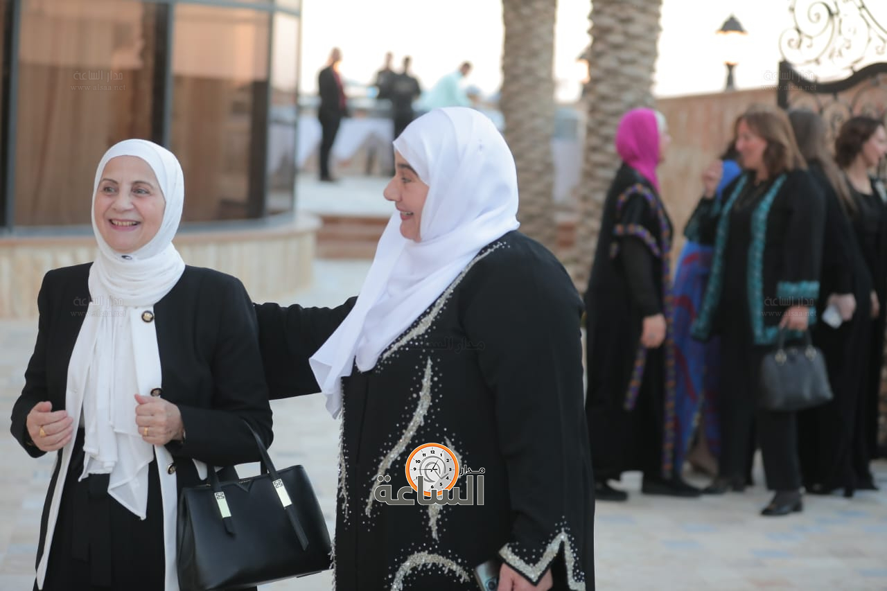 Madar Al-Saa Images 0.17135423324329668