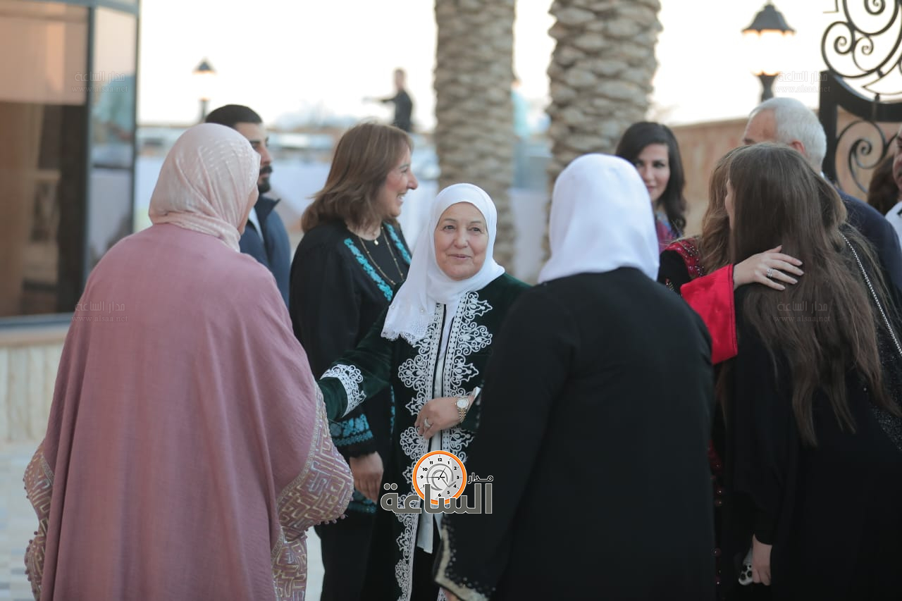 Madar Al-Saa Images 0.22803200487253306