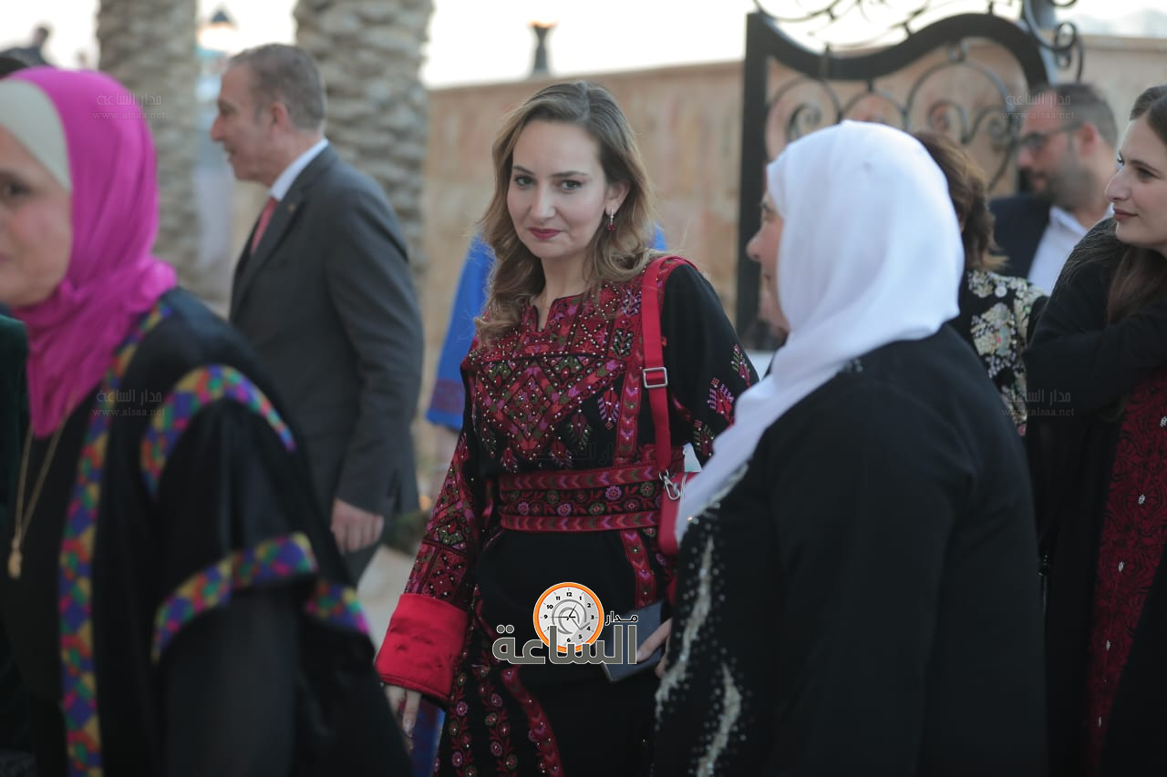 Madar Al-Saa Images 0.2982128250454841