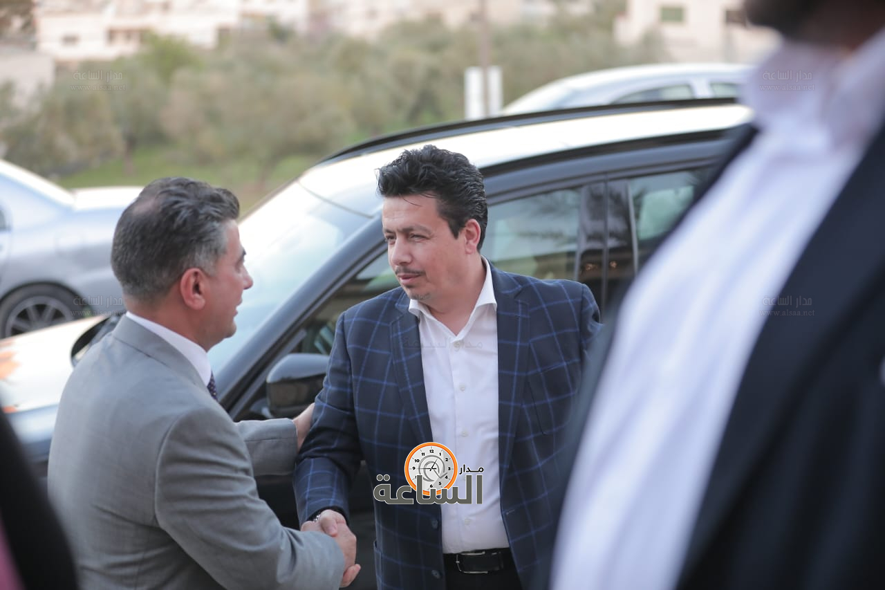 Madar Al-Saa Images 0.8564164453084369