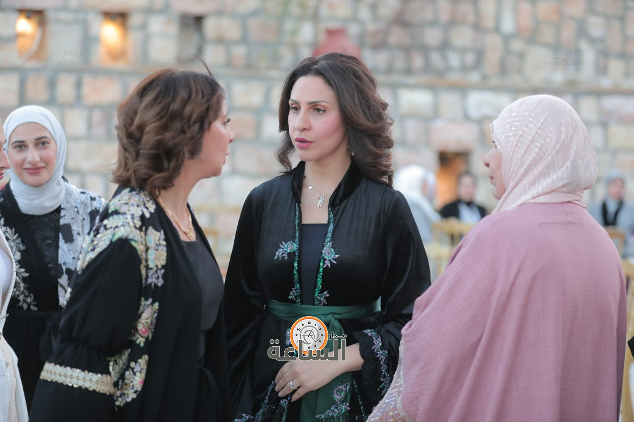 Madar Al-Saa Images 0.7320604382522771